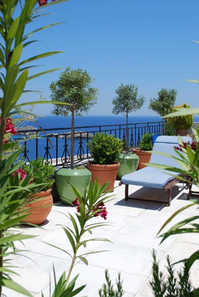 Maris Lindos Suites & Apartments Exteriör bild