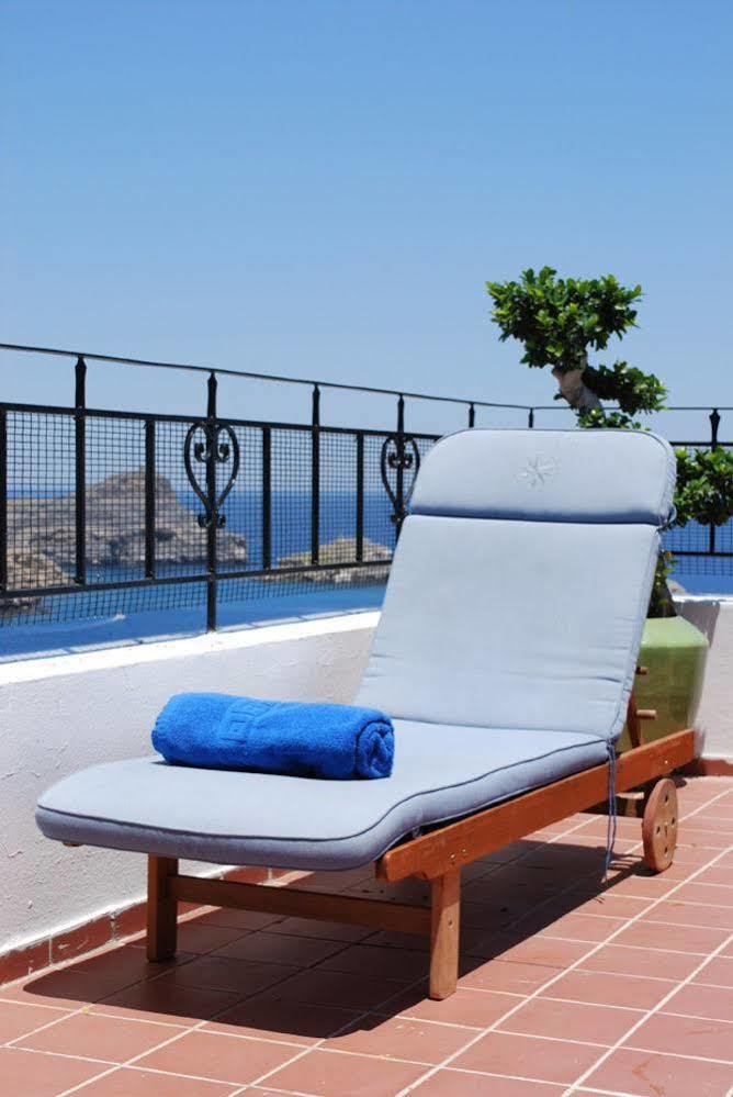 Maris Lindos Suites & Apartments Exteriör bild